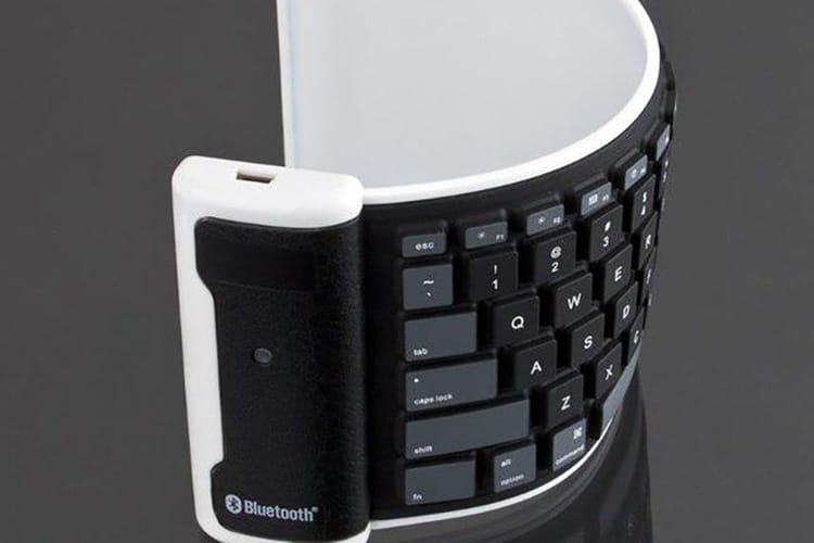 Roll up washable bleutooth computer keyboard 