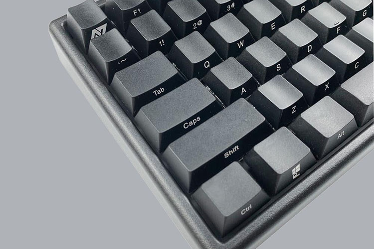 Niz Plum84M-S Gateron Silver Keyboard